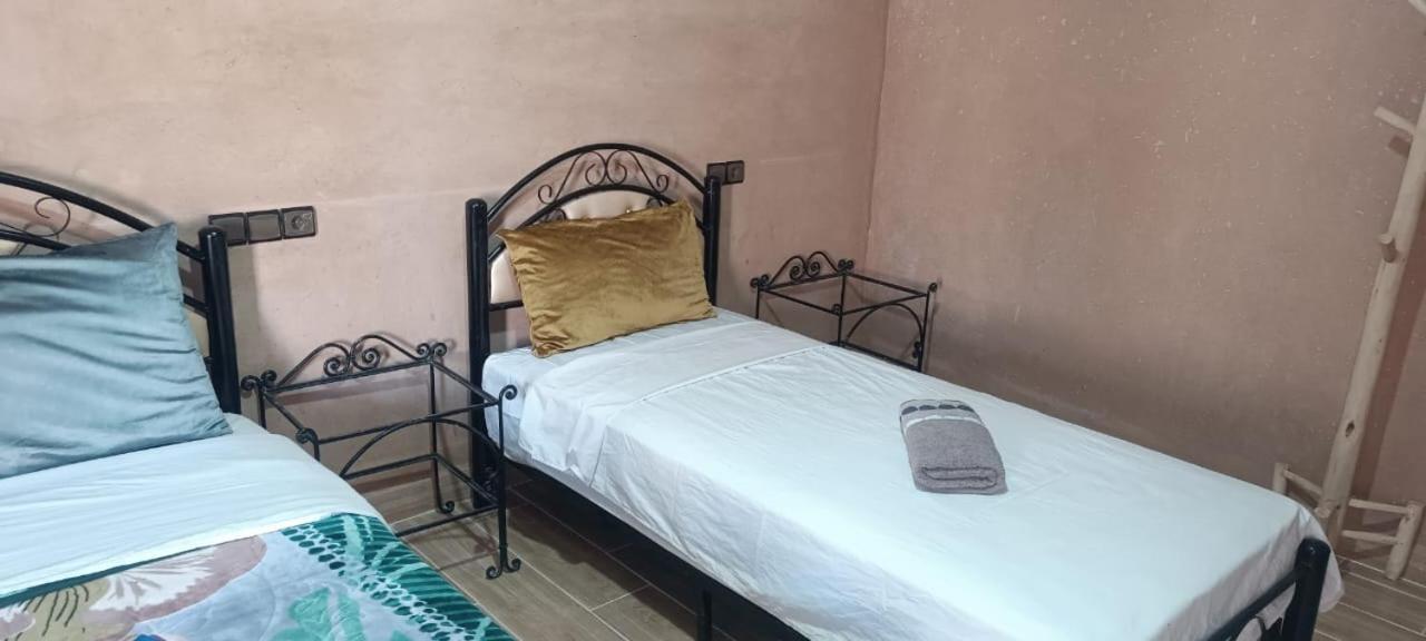 Auberge Restaurant Tissili " Oasis De Fint" Eksteriør bilde