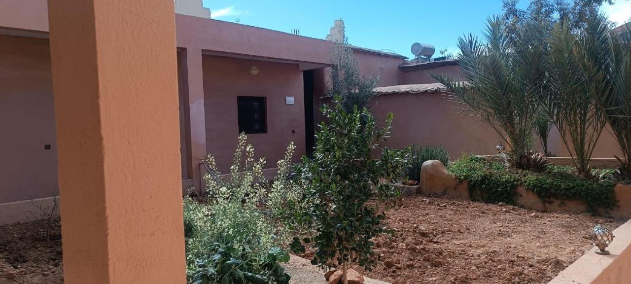 Auberge Restaurant Tissili " Oasis De Fint" Eksteriør bilde