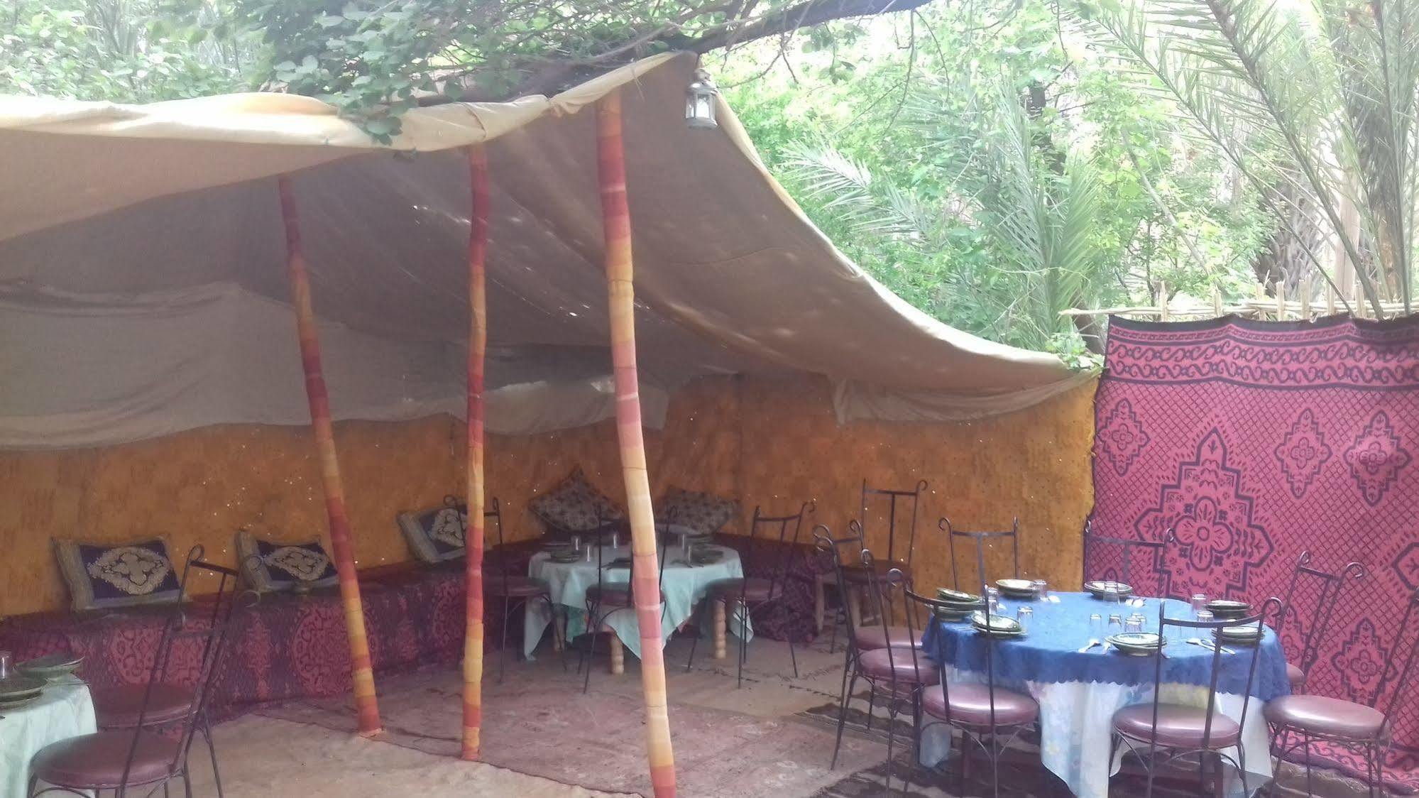 Auberge Restaurant Tissili " Oasis De Fint" Eksteriør bilde